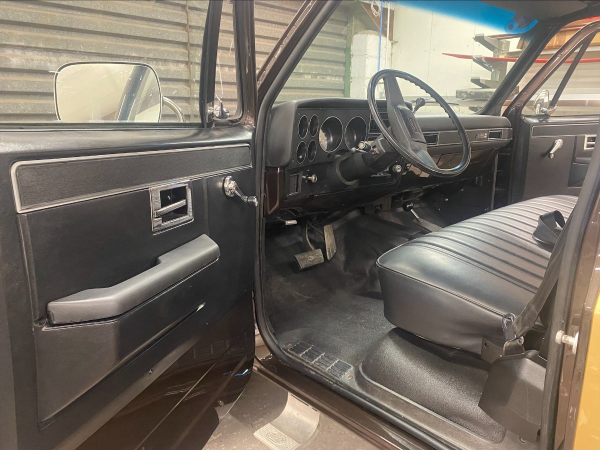 1984 GMC Sierra Image 6